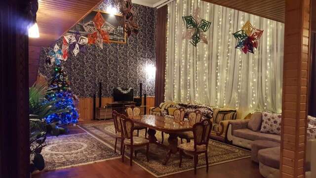 Дома для отпуска Family holiday home. Гусар-24